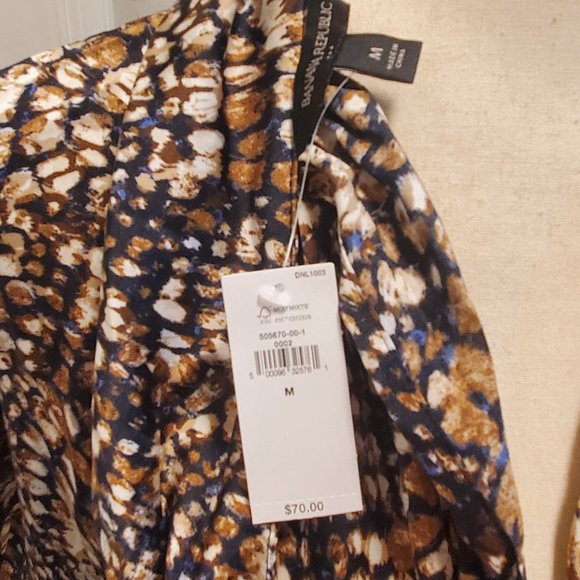 NWT Banana Republic Top - Size M - Picture 2 of 5